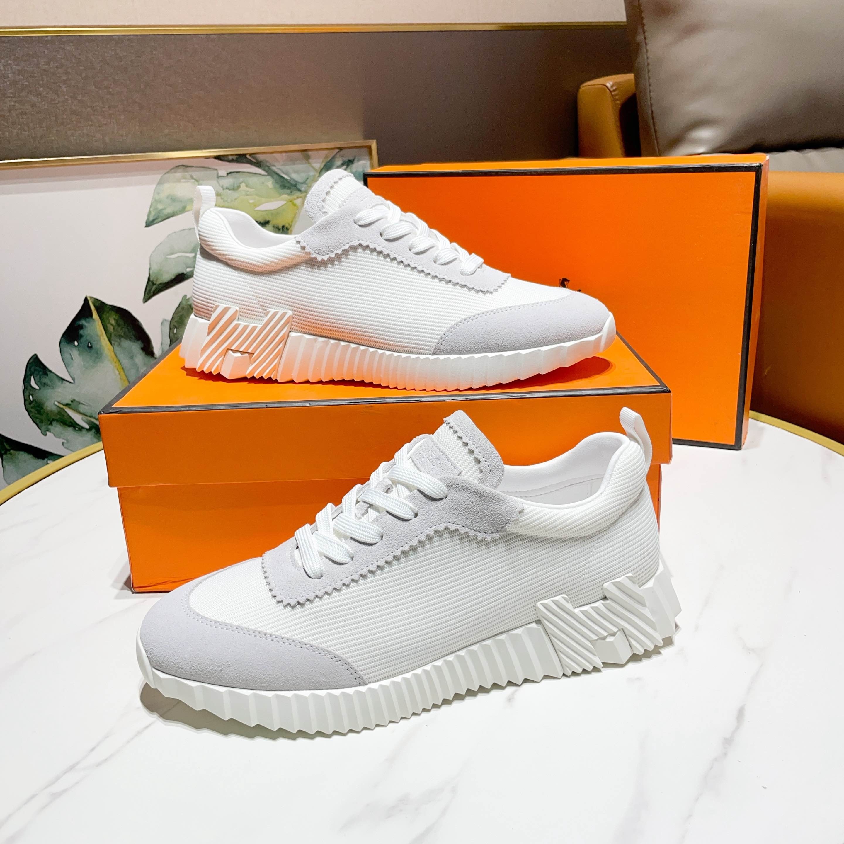 【大人気◆レザー×軽量ソール】HERMES バウンシング スニーカー
