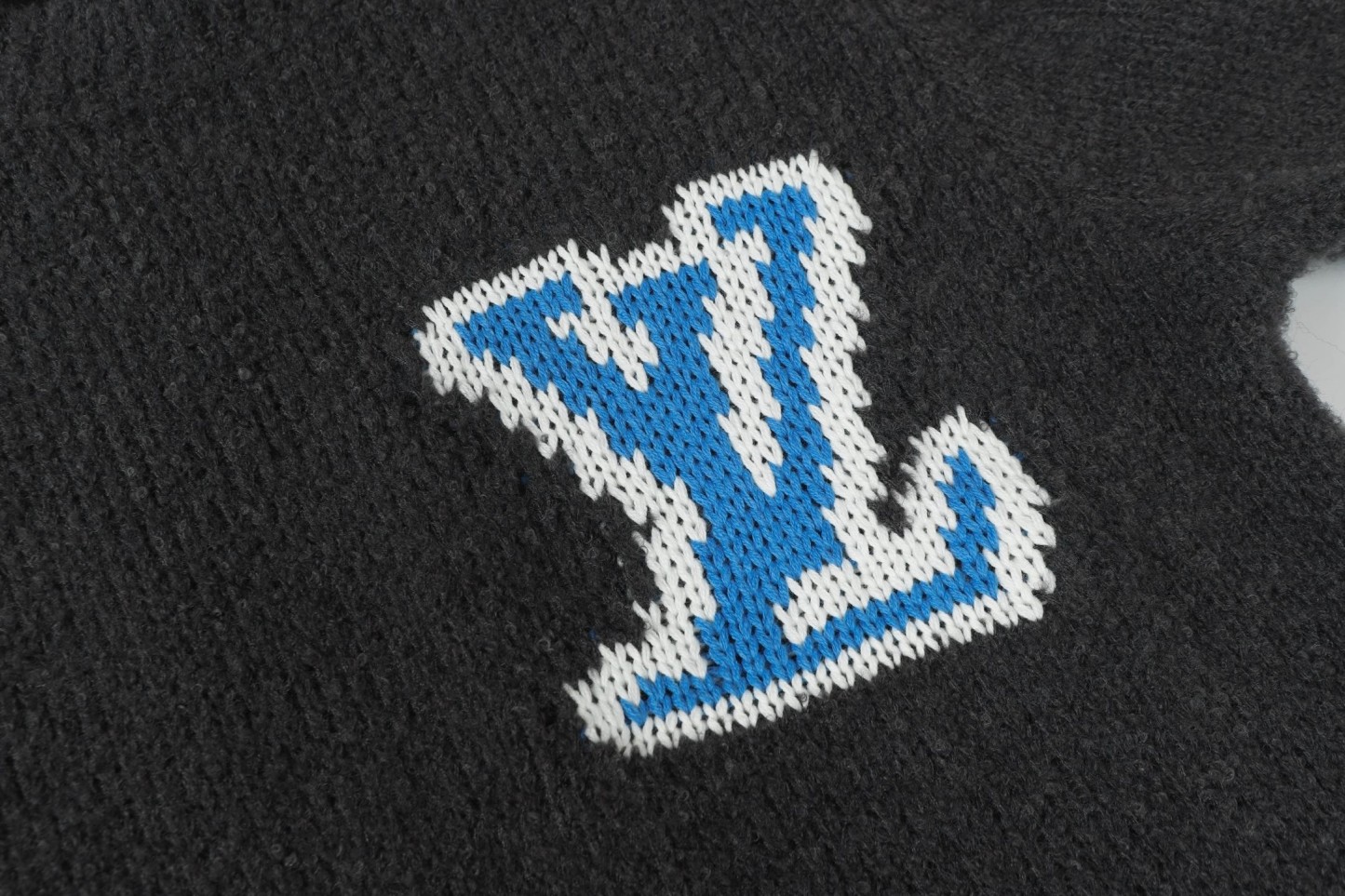 【LOUIS VUITTON】ルイヴィトン セーター