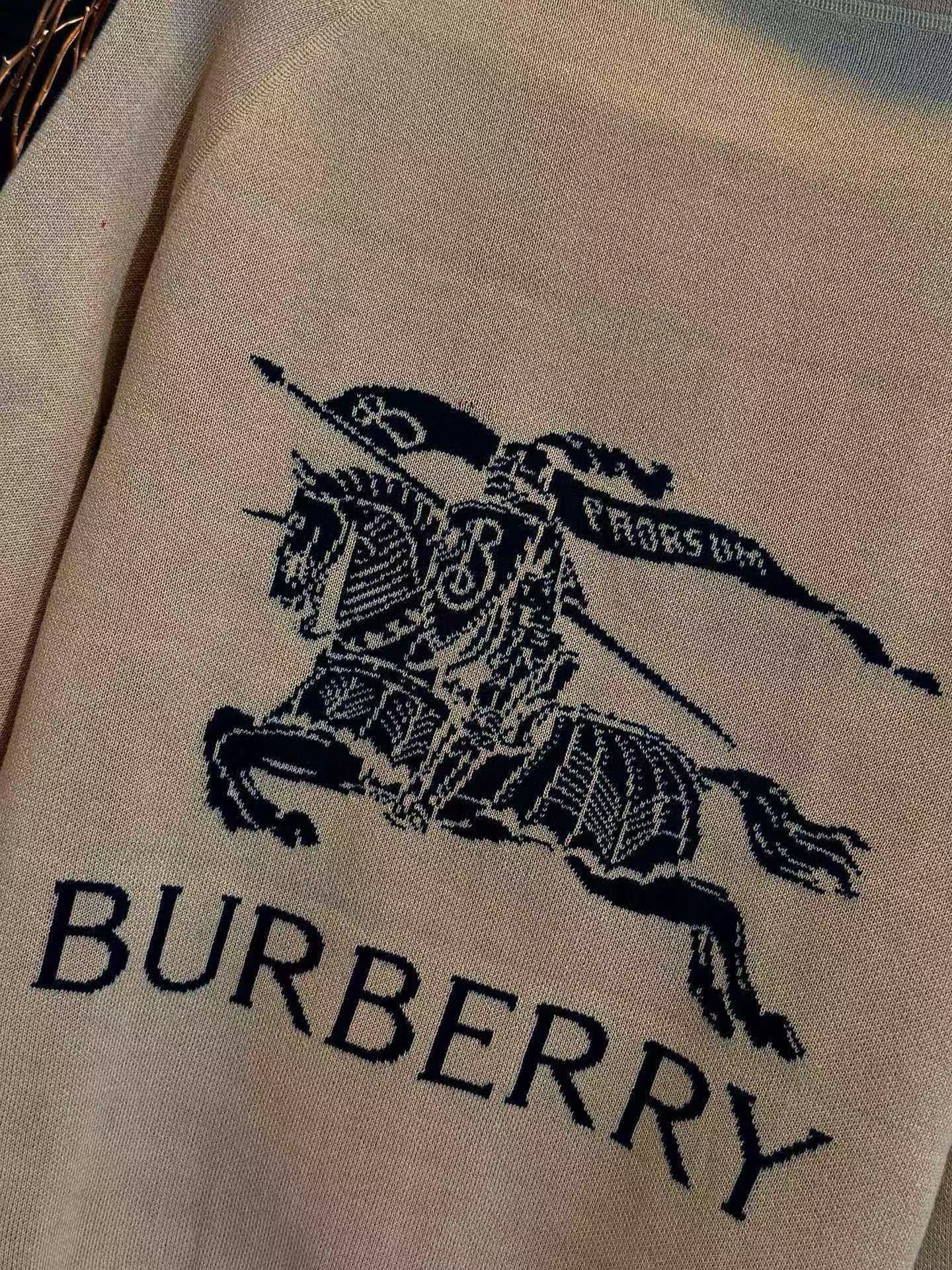 【BURBERRY】 バーバリー リバーシブルジャケット