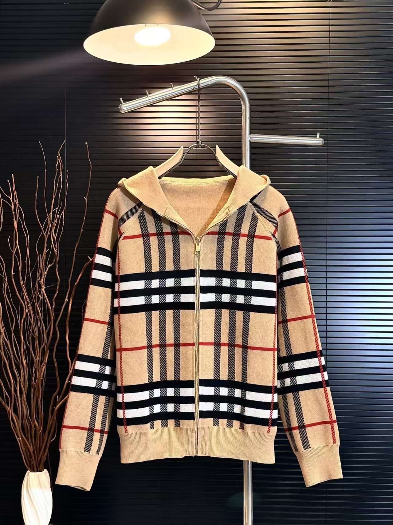 【BURBERRY】 バーバリー リバーシブルジャケット