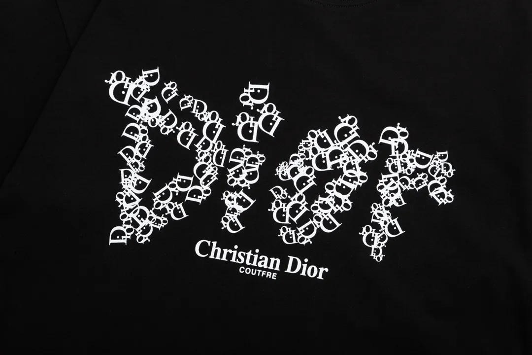 【DIOR 公式旗艦店】ディオール Tシャツ ご好評に付き再入荷！