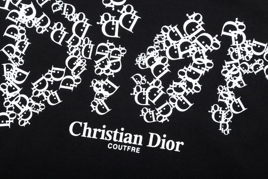 【DIOR 公式旗艦店】ディオール Tシャツ ご好評に付き再入荷！