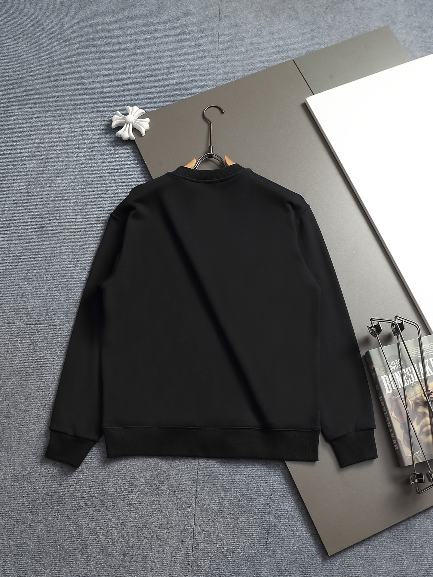 【DIOR】刺繍長袖 T シャツ