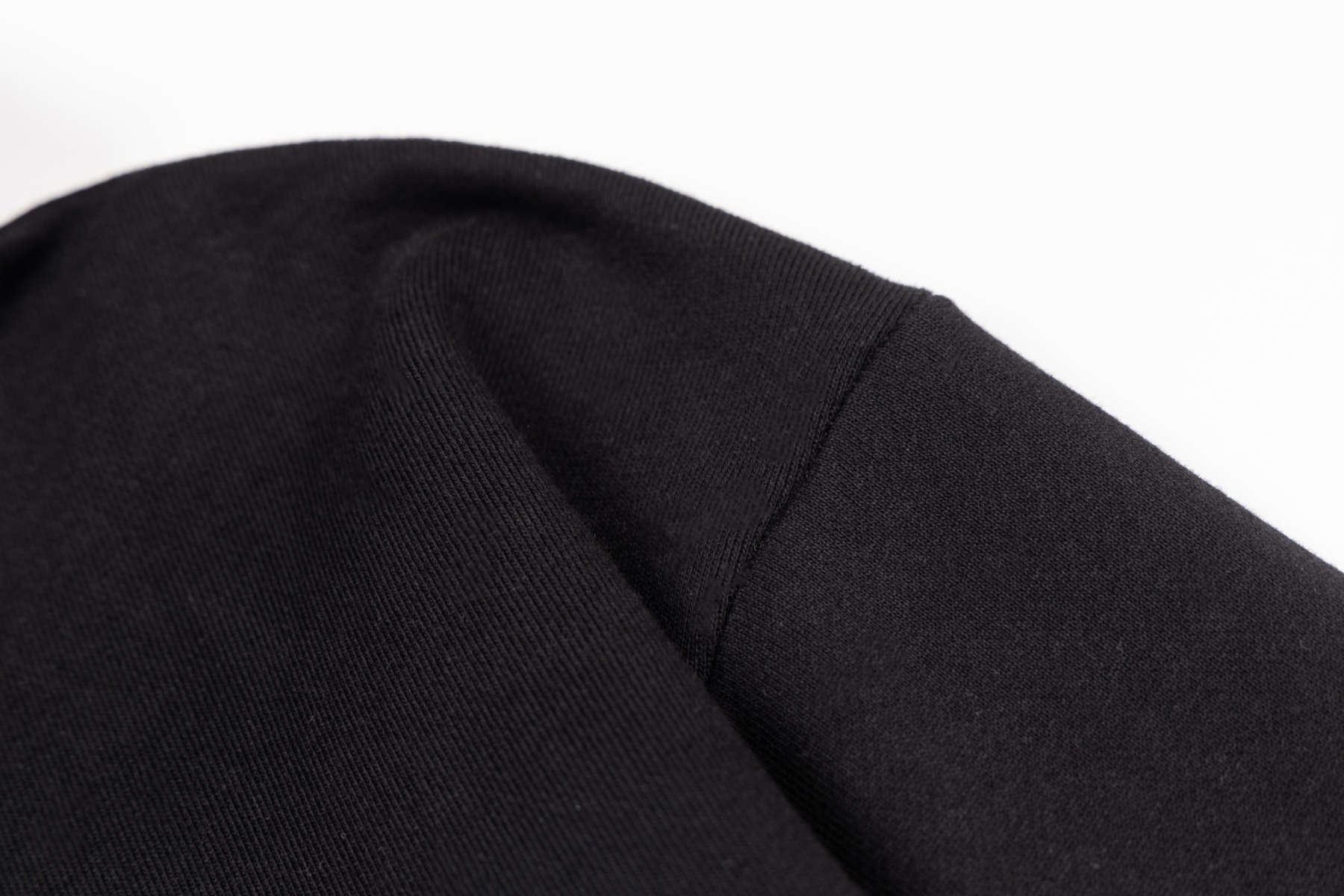 【LOEWE】刺繍パーカー