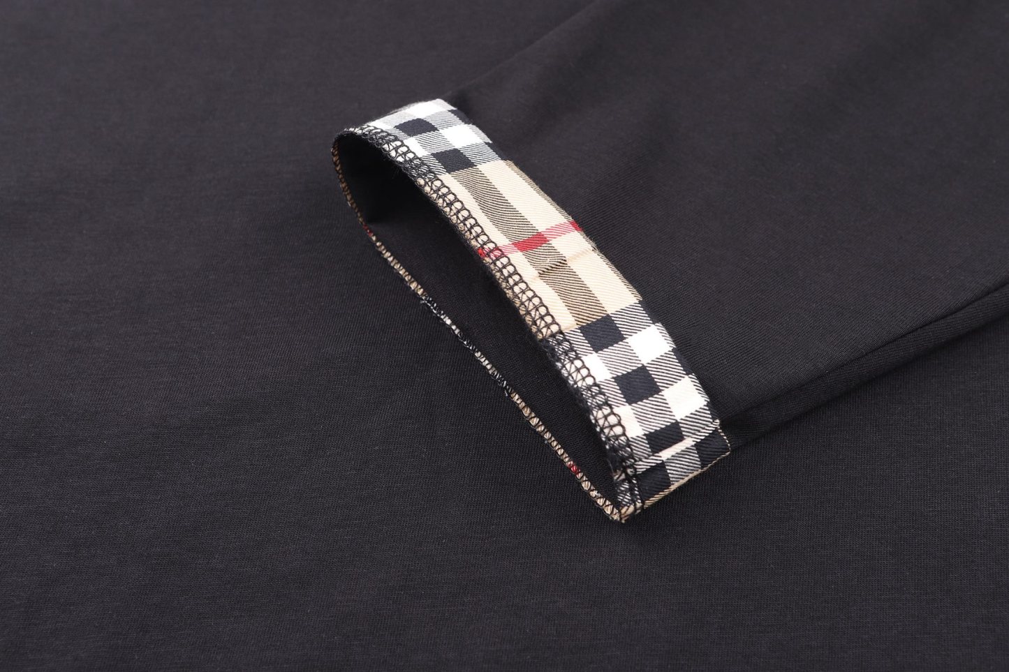 【BURBERRY】長袖 T シャツ