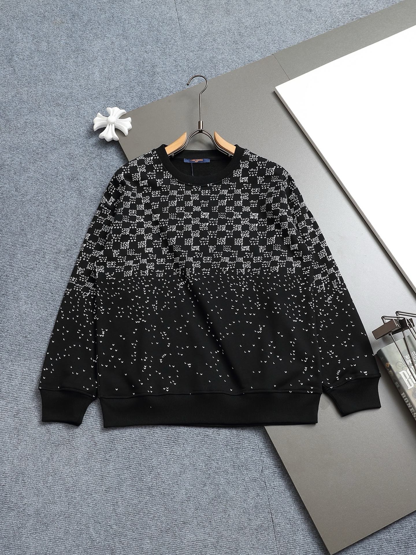 【LOUIS VUITTON】長袖 T シャツ