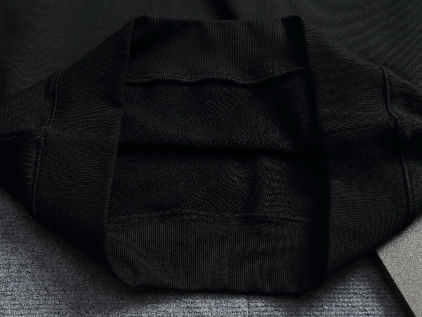 【DIOR】刺繍長袖 T シャツ