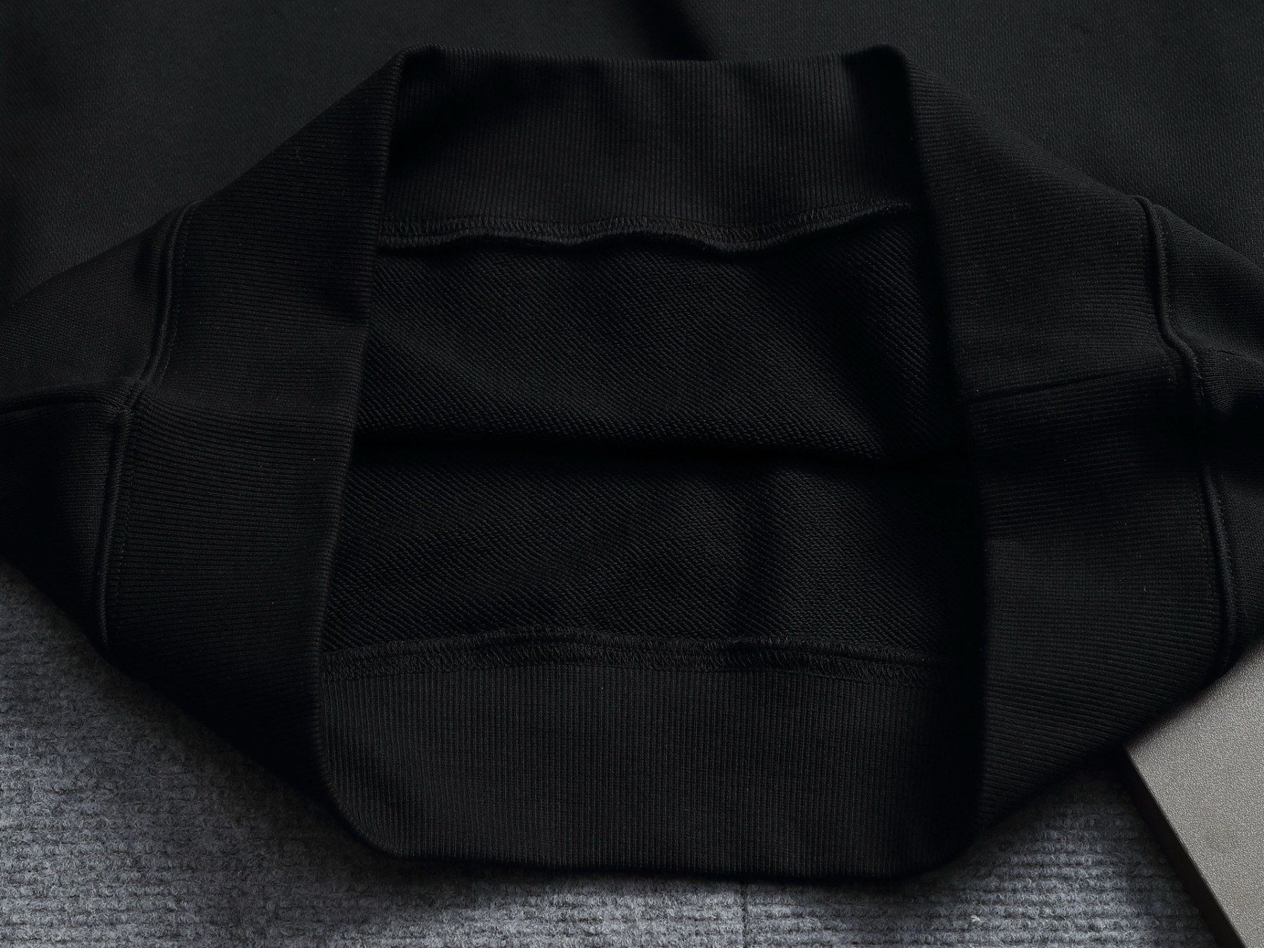 【DIOR】刺繍長袖 T シャツ