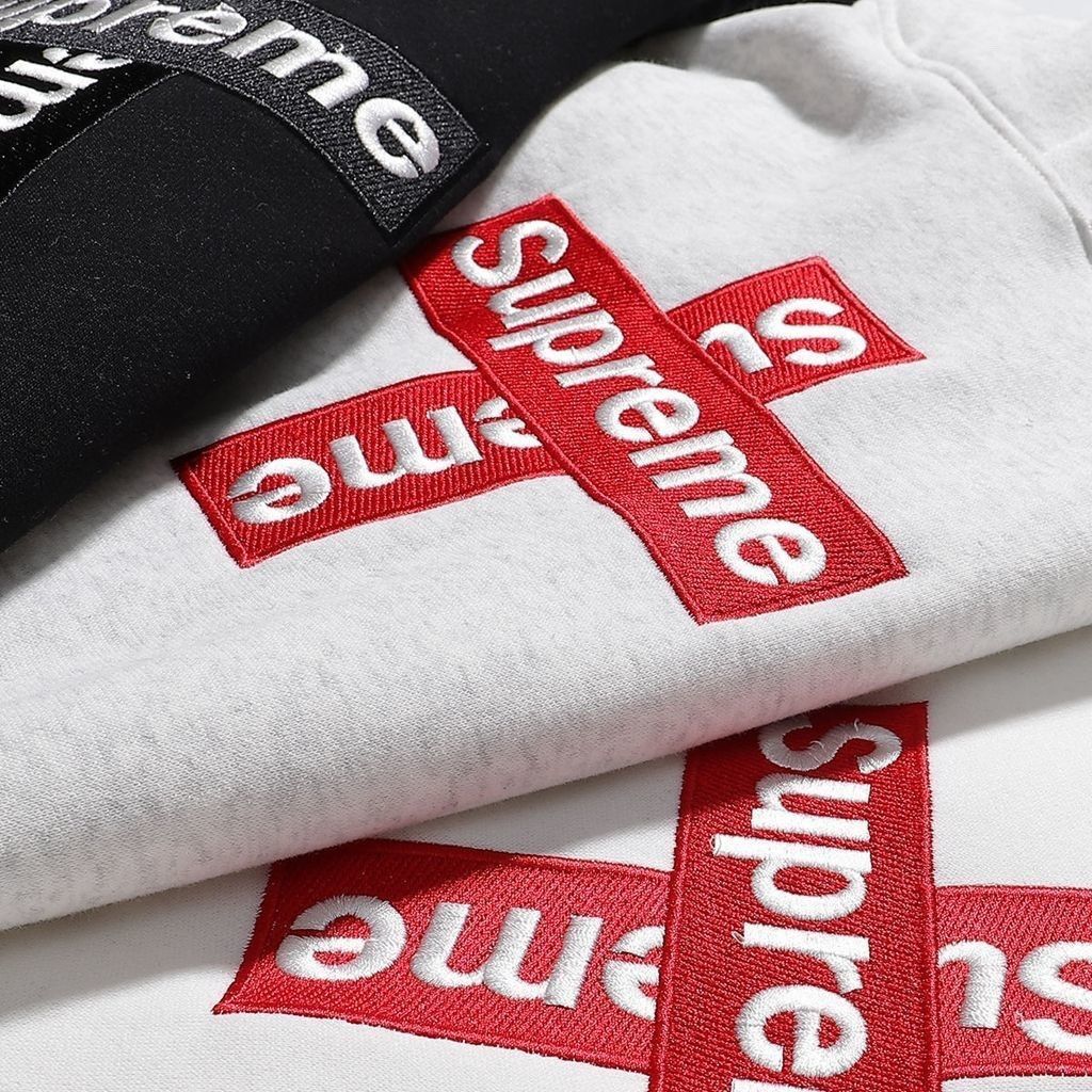 【SUPREME旗艦店】 パーカー 男女兼用 ご好評に付き再入荷！