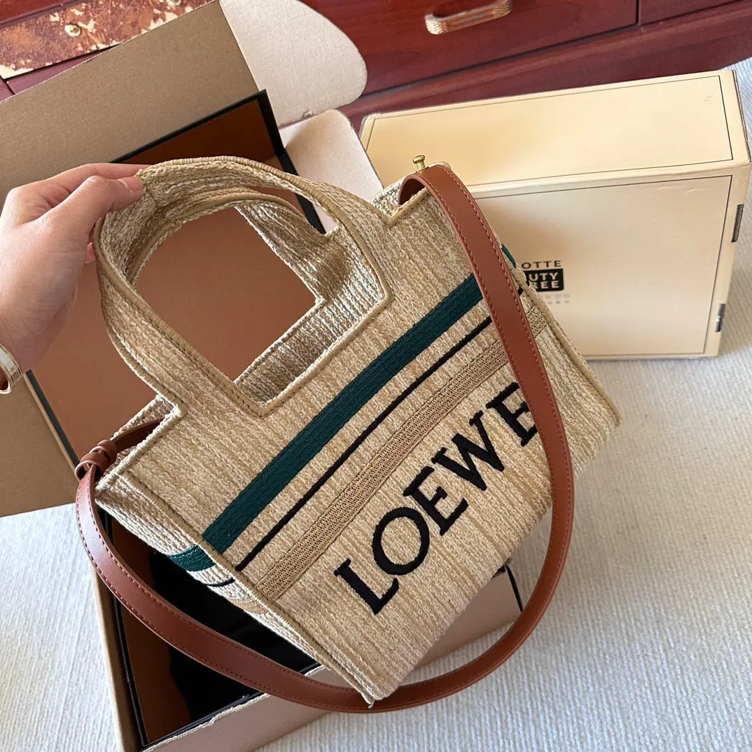 LOEWE わら織りバッグ 夏 海辺の第一選択 ハンドバッグ ビーチバッグ