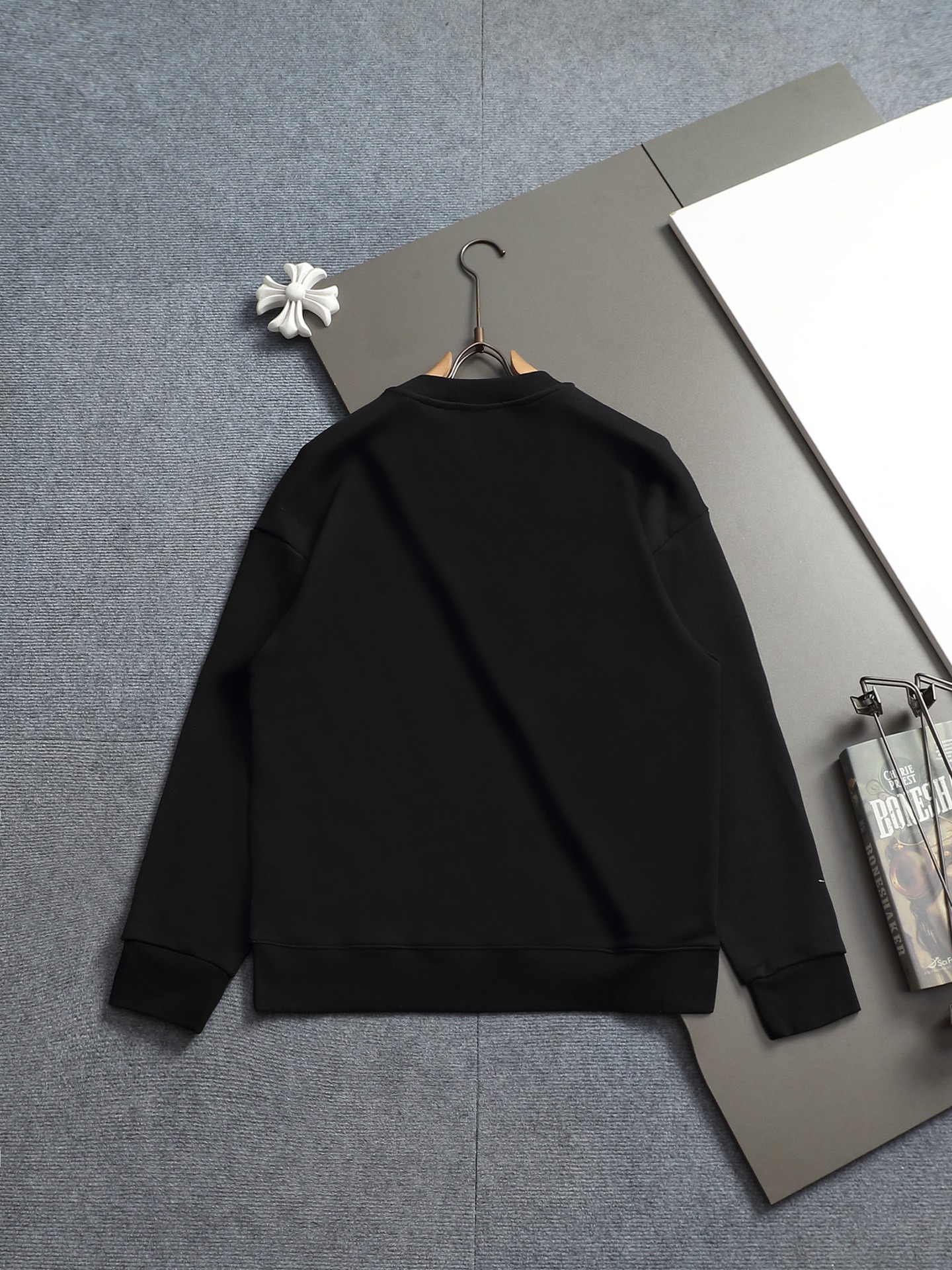 【HERMES】刺繍長袖 T シャツ