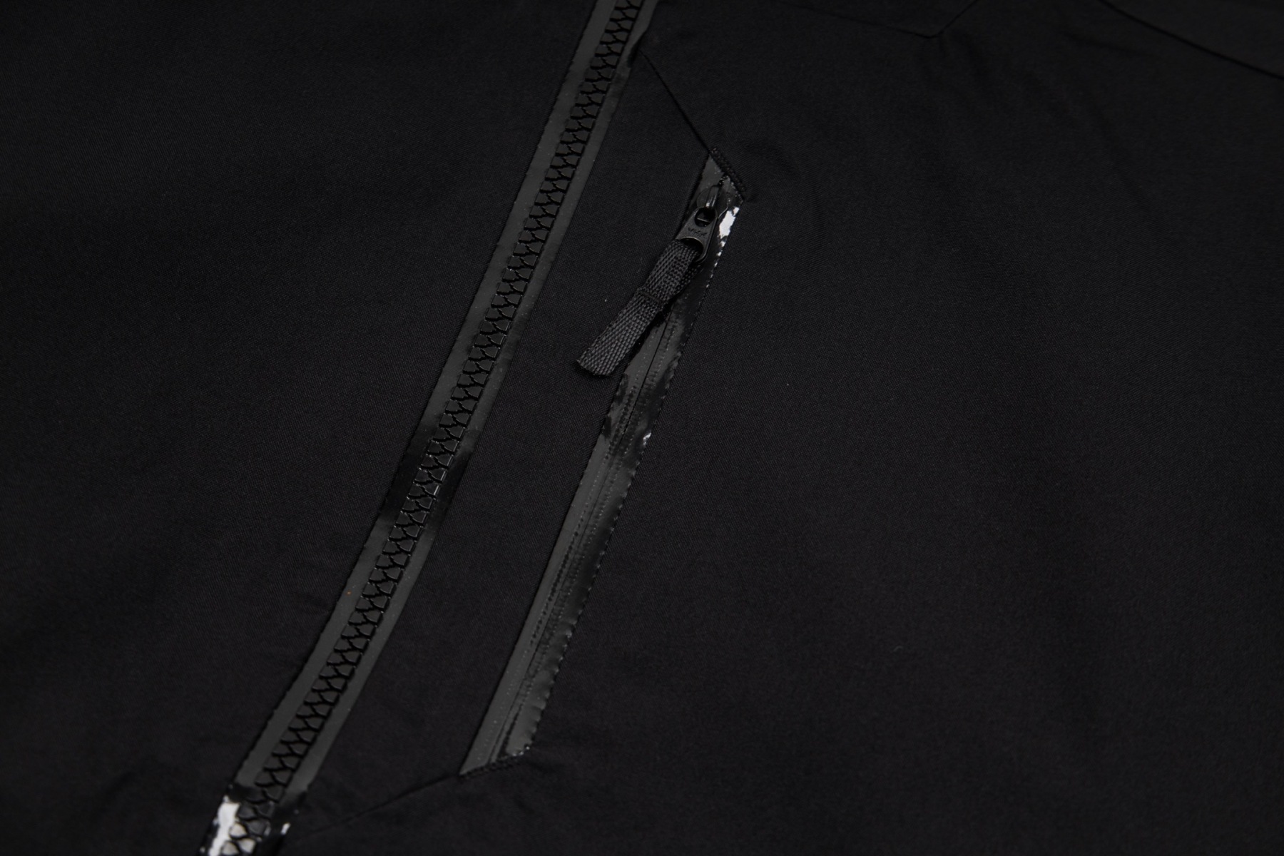 【ARC'TERYX】Ralle Jacket シェルジャケット