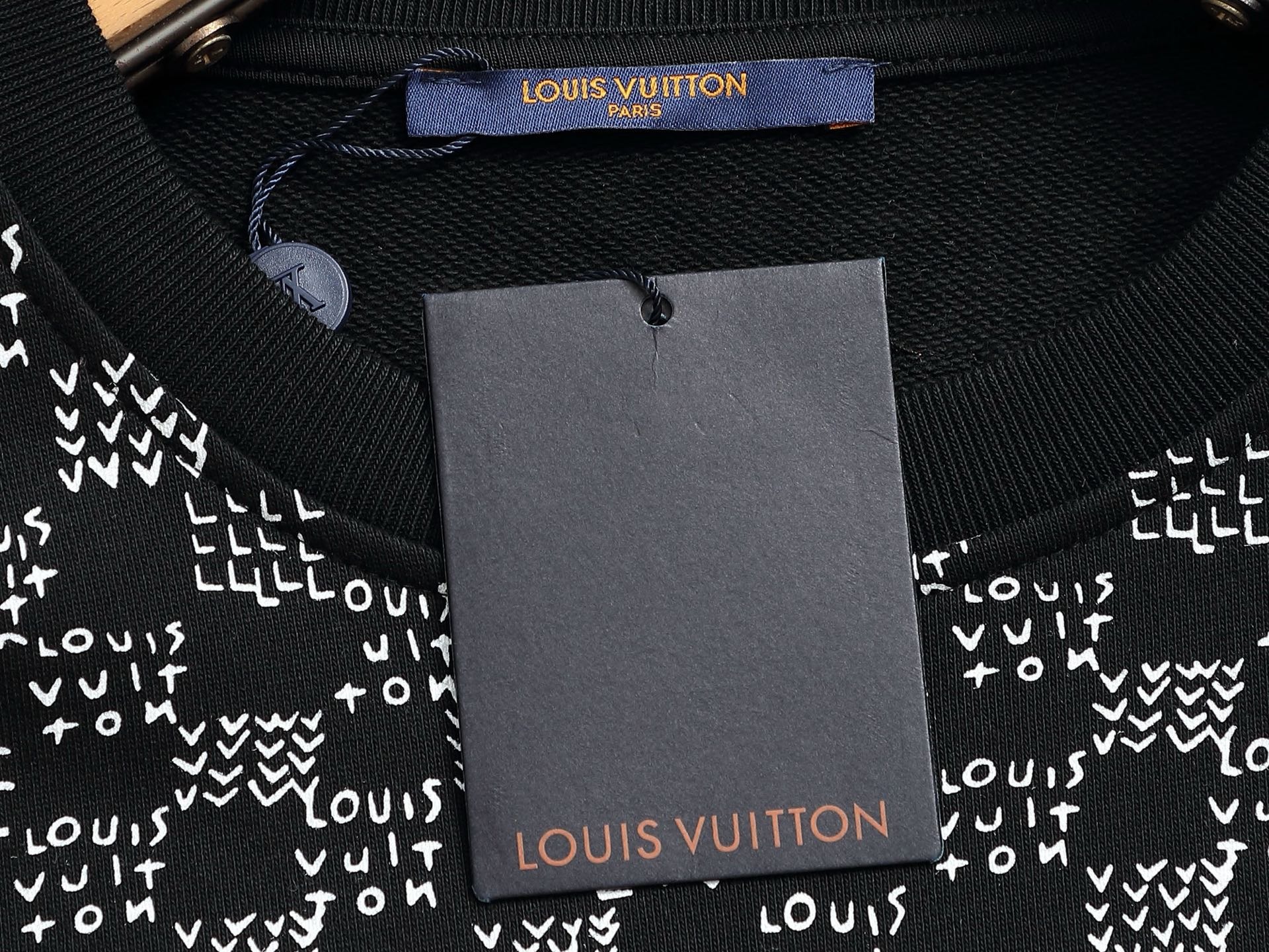 【LOUIS VUITTON】長袖 T シャツ