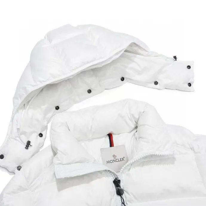 【Moncler全国送料無料】【即日出荷】新作数量限定予行販売モンクレールダウンジャケット