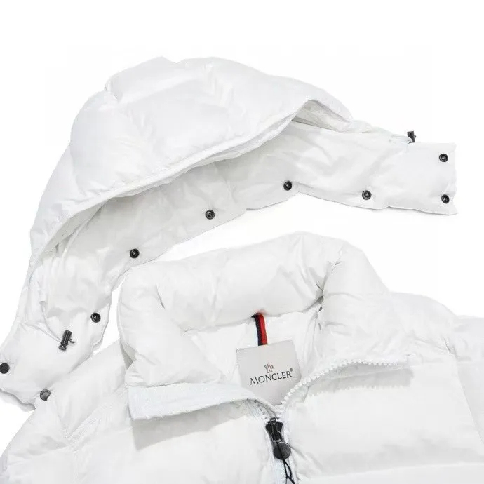 【Moncler全国送料無料】【即日出荷】新作数量限定予行販売モンクレールダウンジャケット