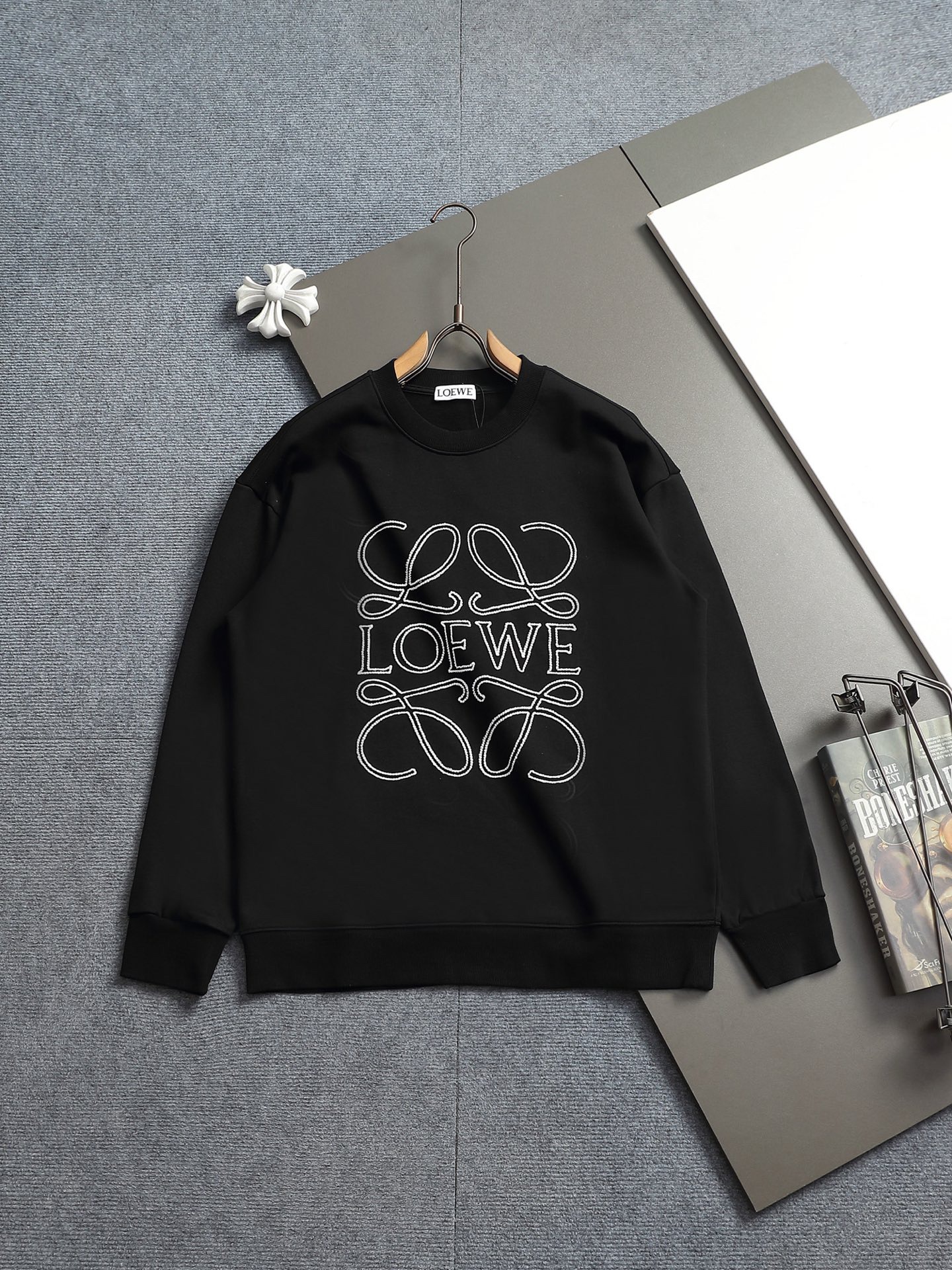 【LOEWE】刺繍長袖 T シャツ
