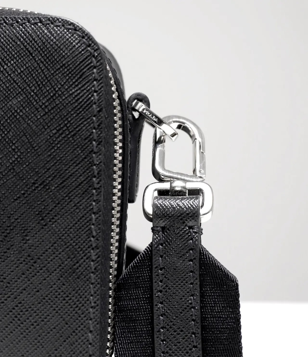 PRADA プラダ ブリック サフィアーノレザー バッグ