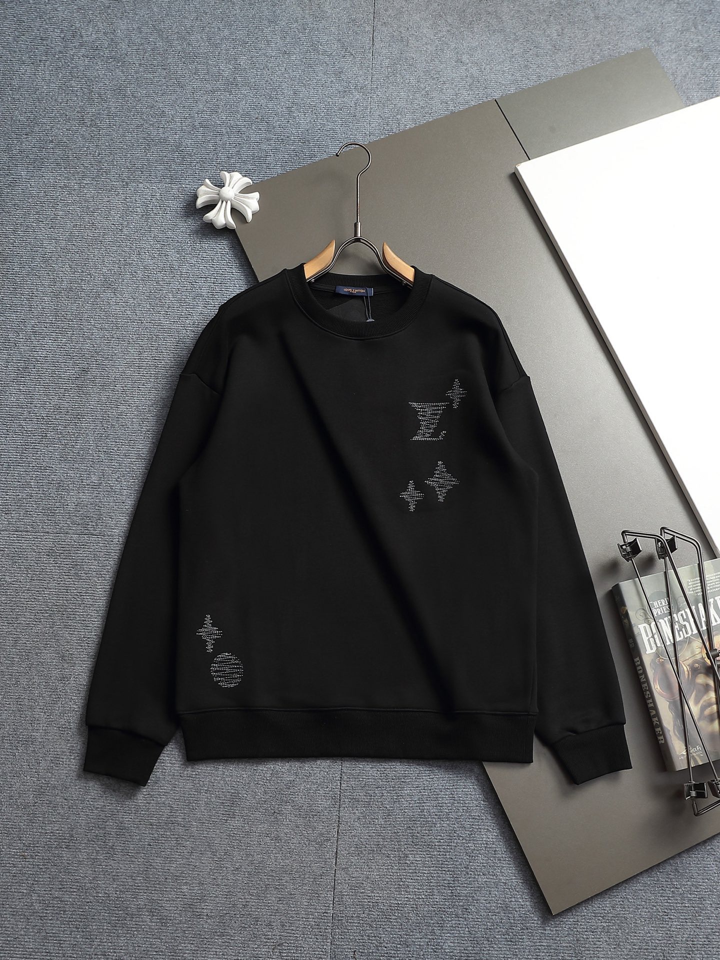【LOUIS VUITTON】刺繍長袖 T シャツ