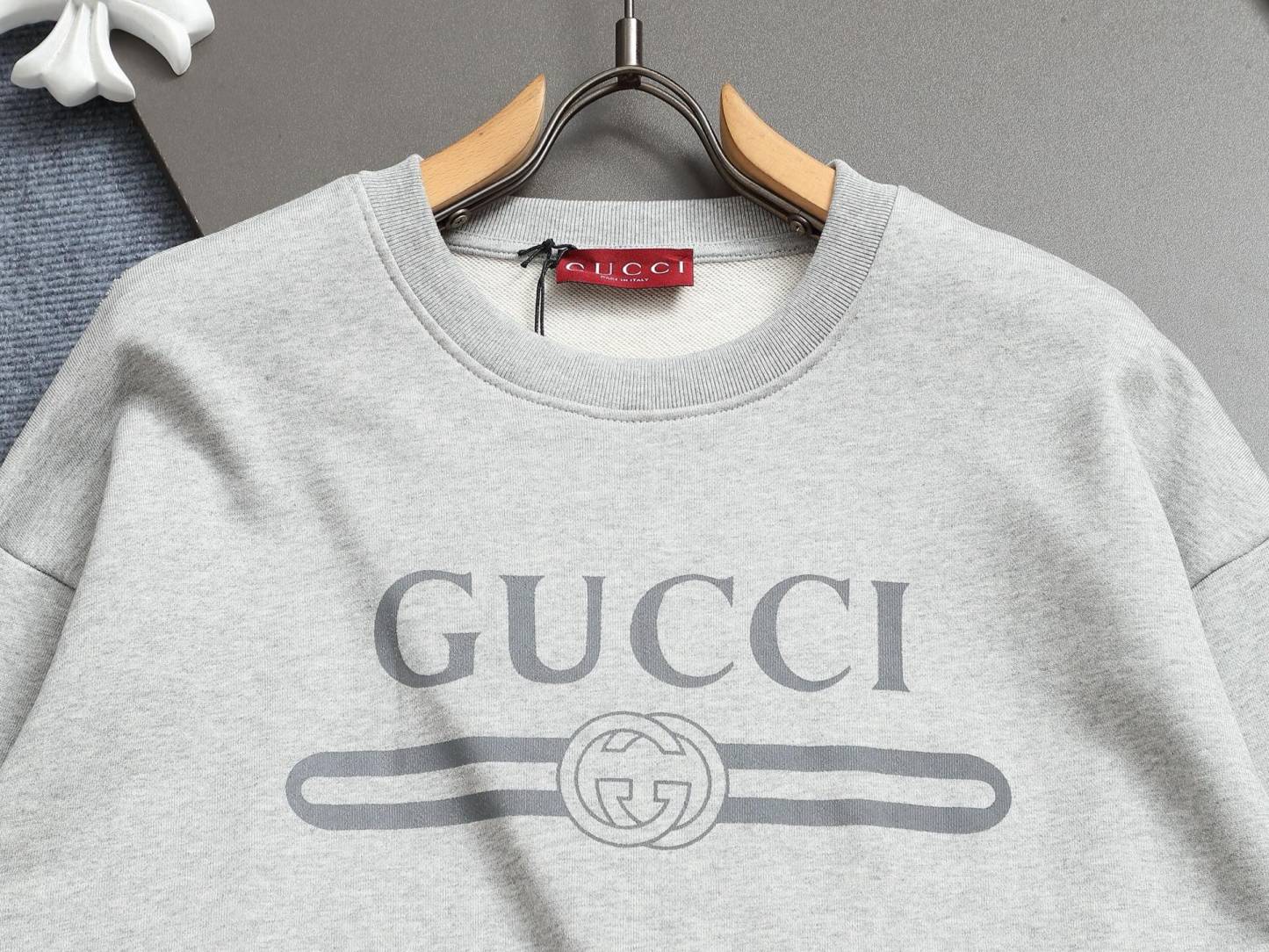 【GUCCI】プリント長袖 T シャツ