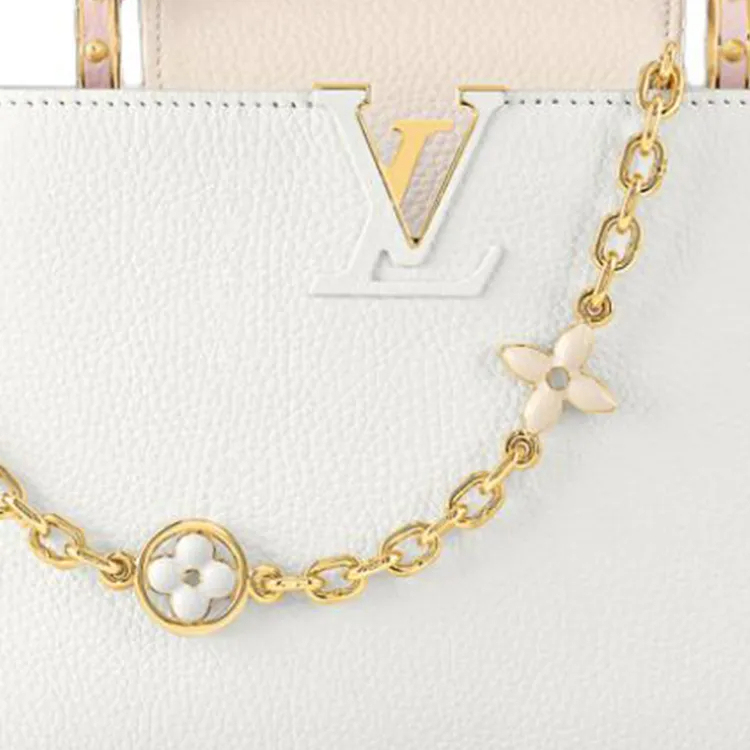 LOUIS VUITTON ルイヴィトン CAPUCINES BB ハンドバッグ M11343