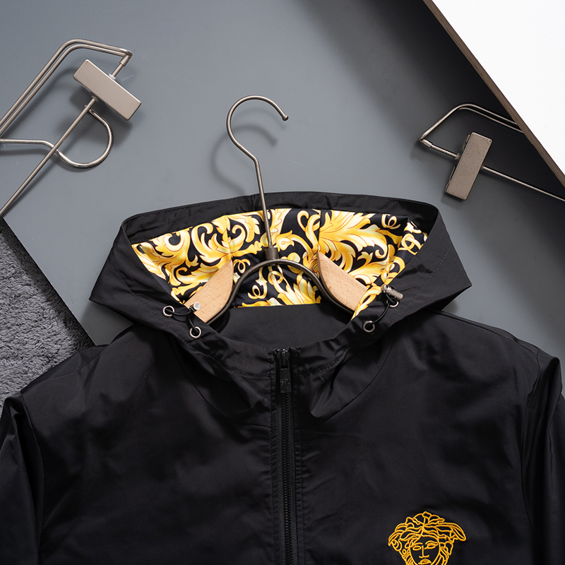 【VERSACE】ヴェルサーチ ジャケット