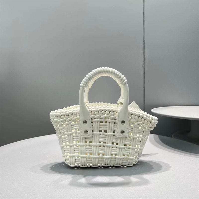 Balenciaga BISTRO XXS ストラップ付きバスケット ホワイト6780282IE3Y9000