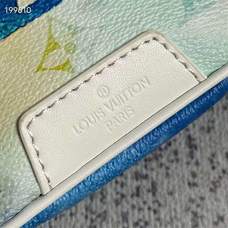 LouisVuittonディスカバリーバムバッグ PM M45759