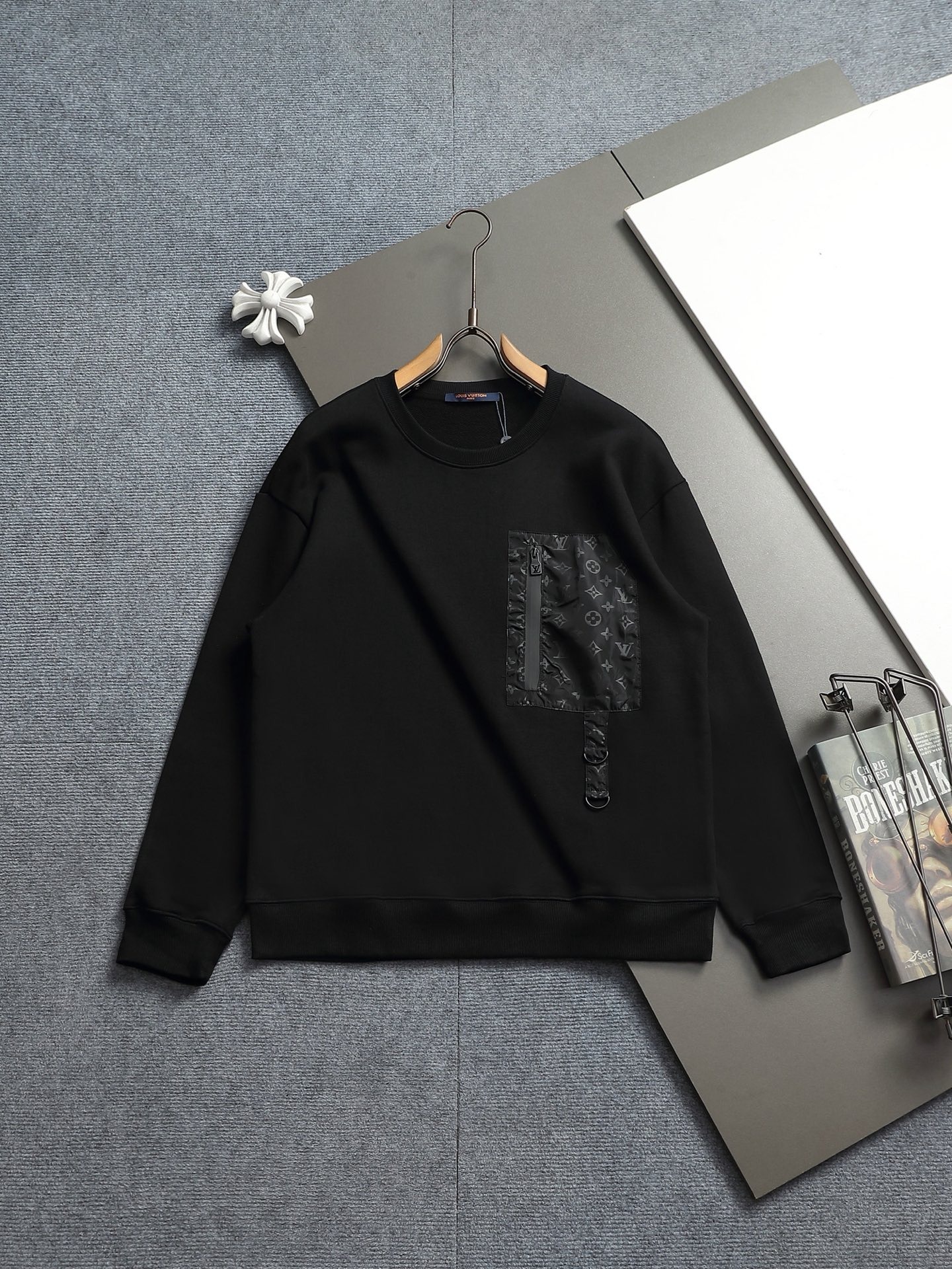 【LOUIS VUITTON】長袖 T シャツ