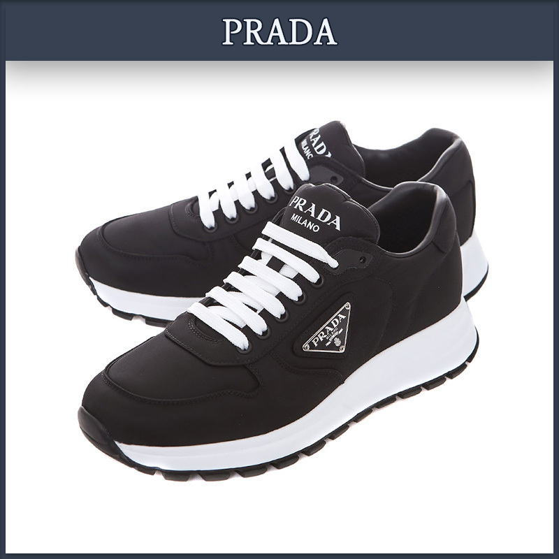 人気【PRADA】プラダ リナイロンスニーカー