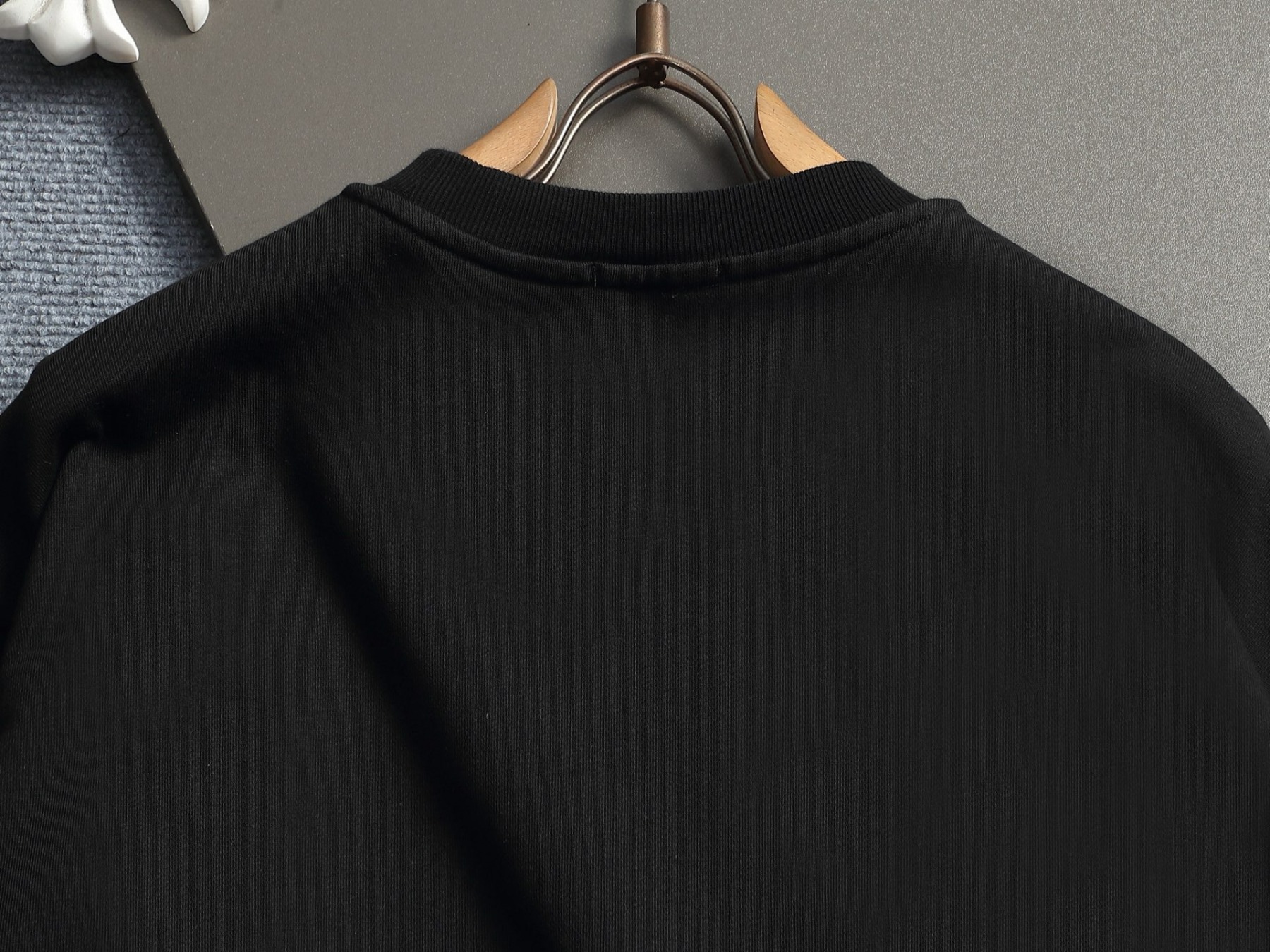 【LOEWE】刺繍長袖 T シャツ