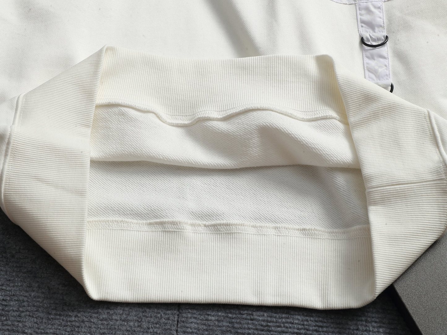 【LOUIS VUITTON】長袖 T シャツ