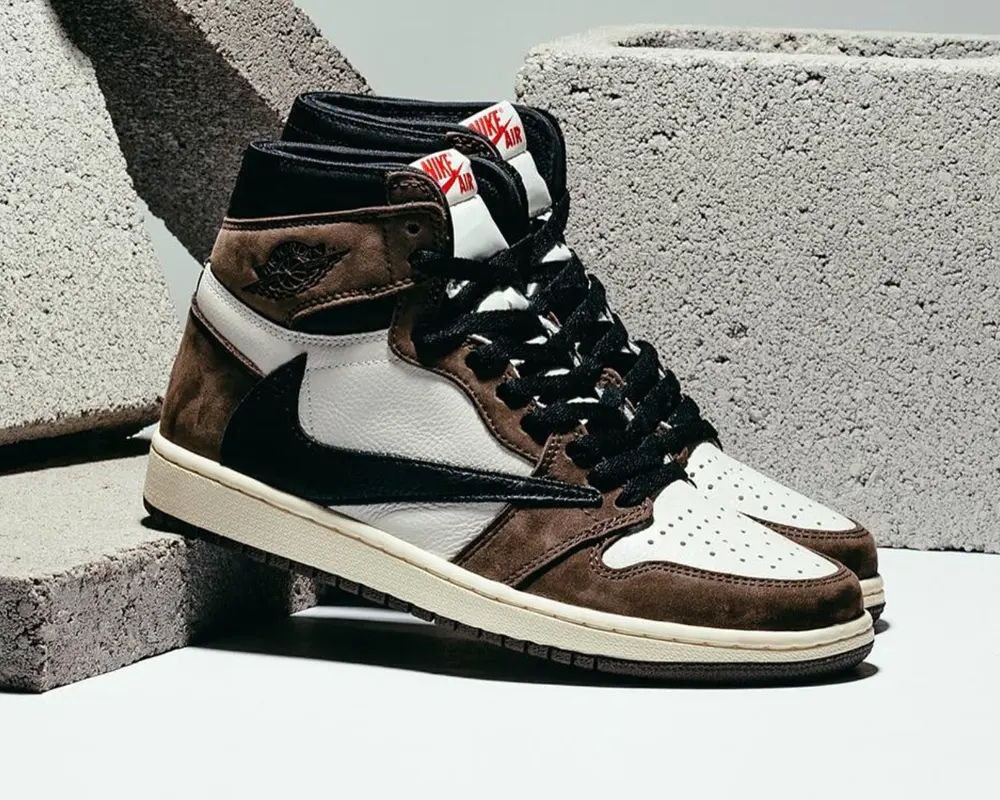 NIKE Jordan 1 Retro High Travis Scott ジョーダン 1 レトロ