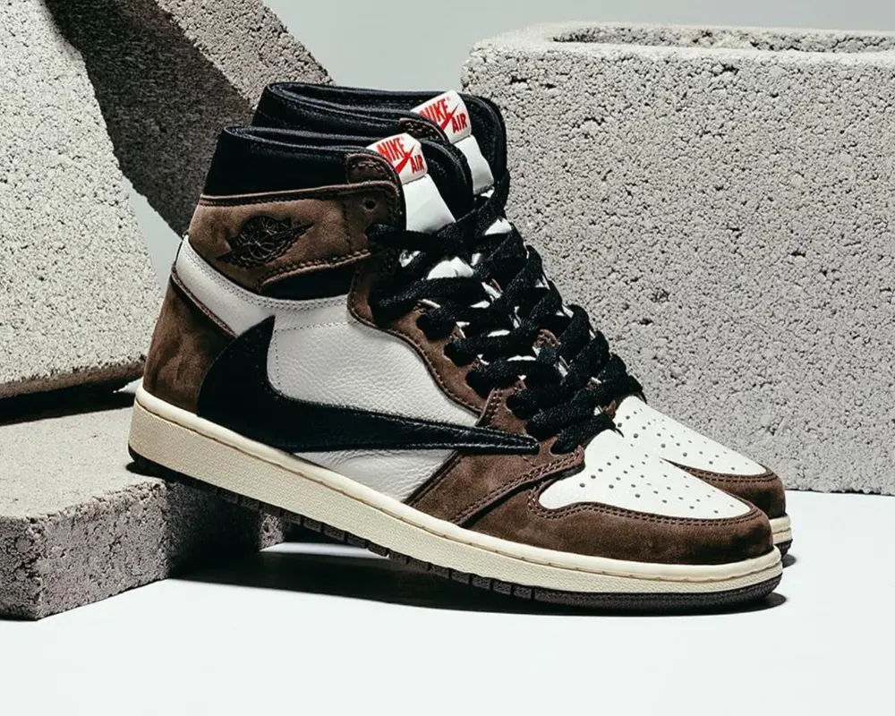 NIKE Jordan 1 Retro High Travis Scott ジョーダン 1 レトロ