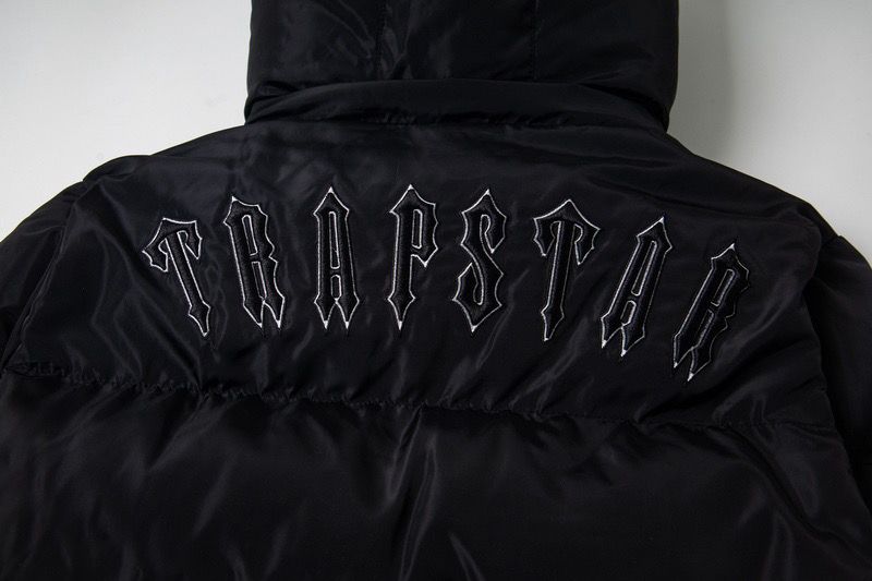 【Trapstar旗艦店】ダウンジャケット 男女兼用 ご好評に付き再入荷！