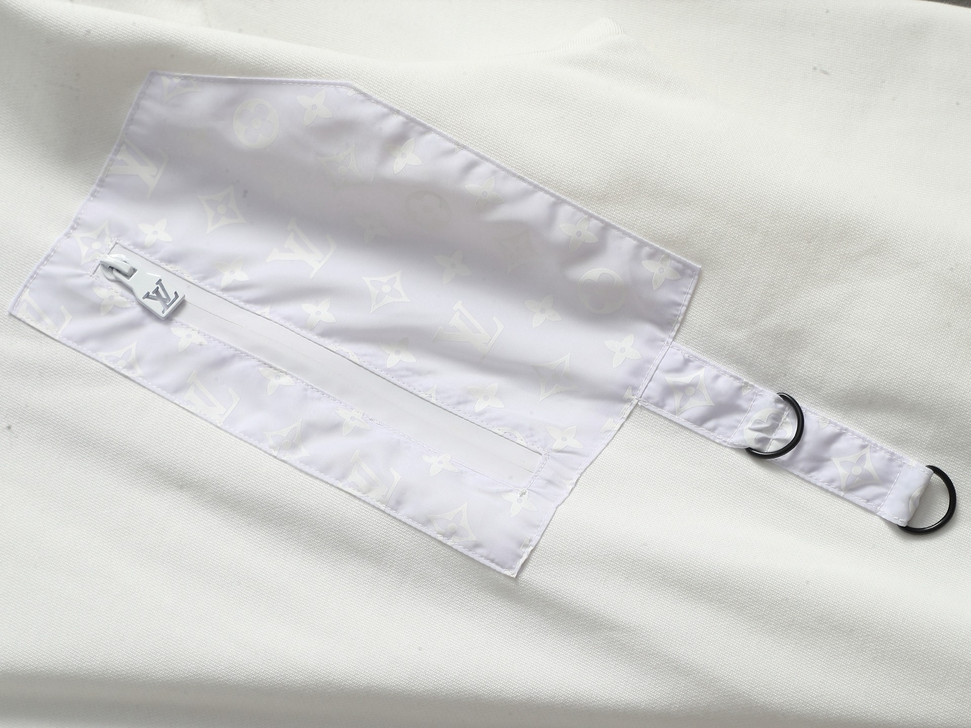 【LOUIS VUITTON】長袖 T シャツ
