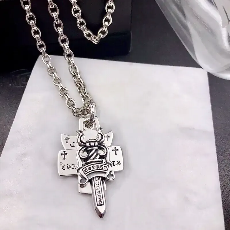 Chrome Hearts（クロムハーツ）3段ソードとホーリーソードサンスクリットペンダントネックレス