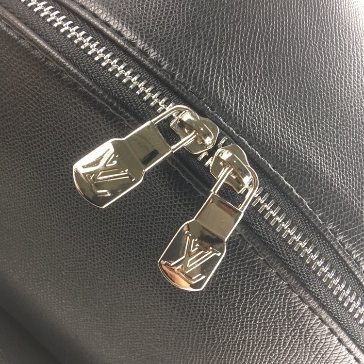 LouisVuitton ルイヴィトン ディスカバリー･バックパック M33450 0DISCOVERY 40x37x20cm