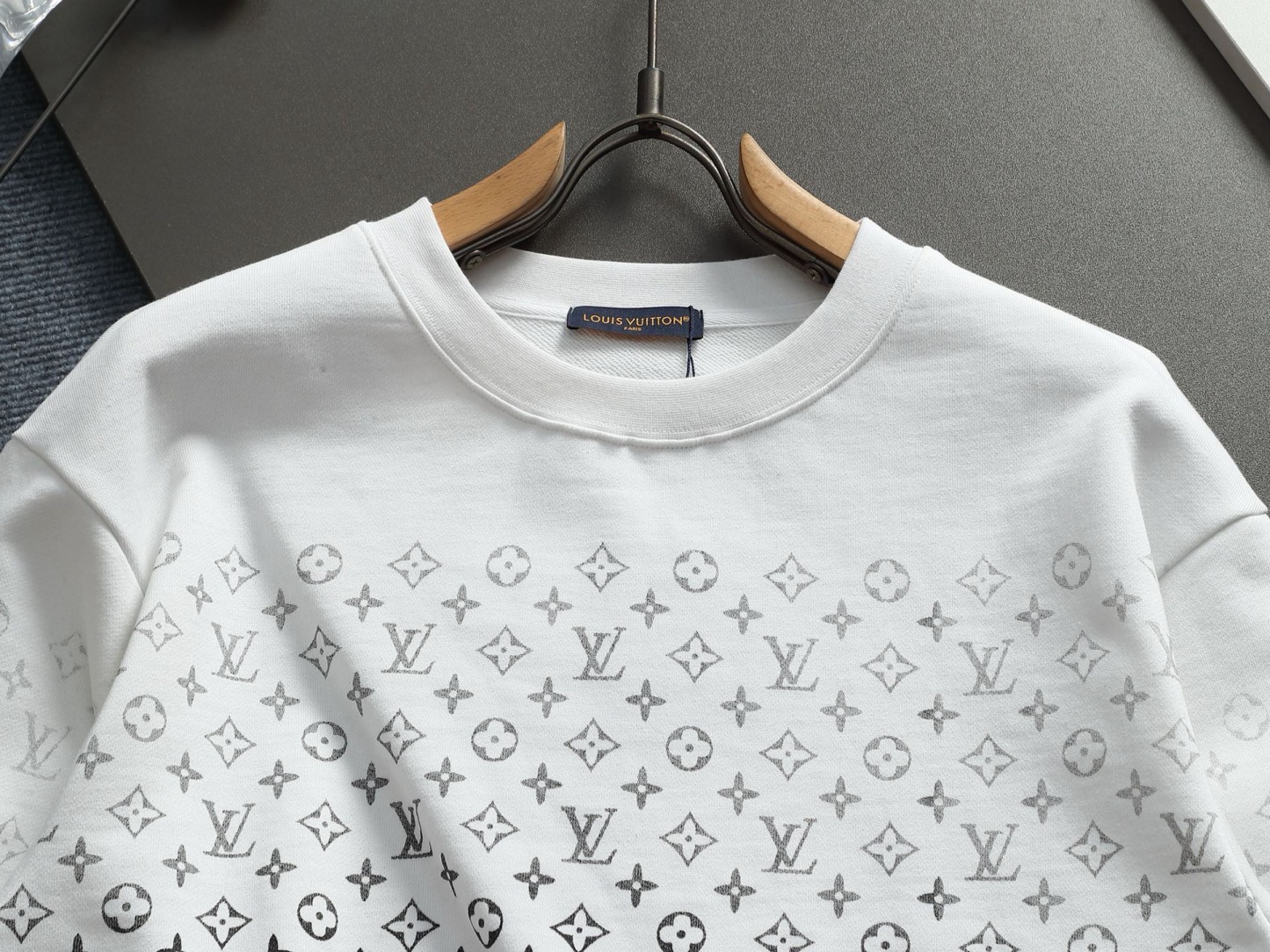 【LOUIS VUITTON】長袖 T シャツ