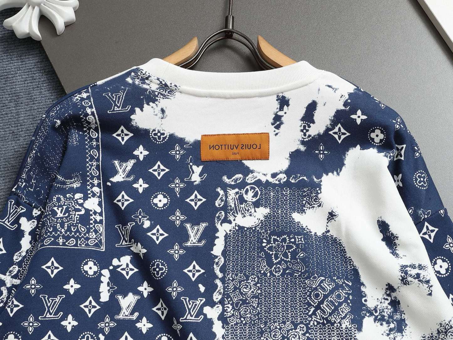 【LOUIS VUITTON】長袖 T シャツ
