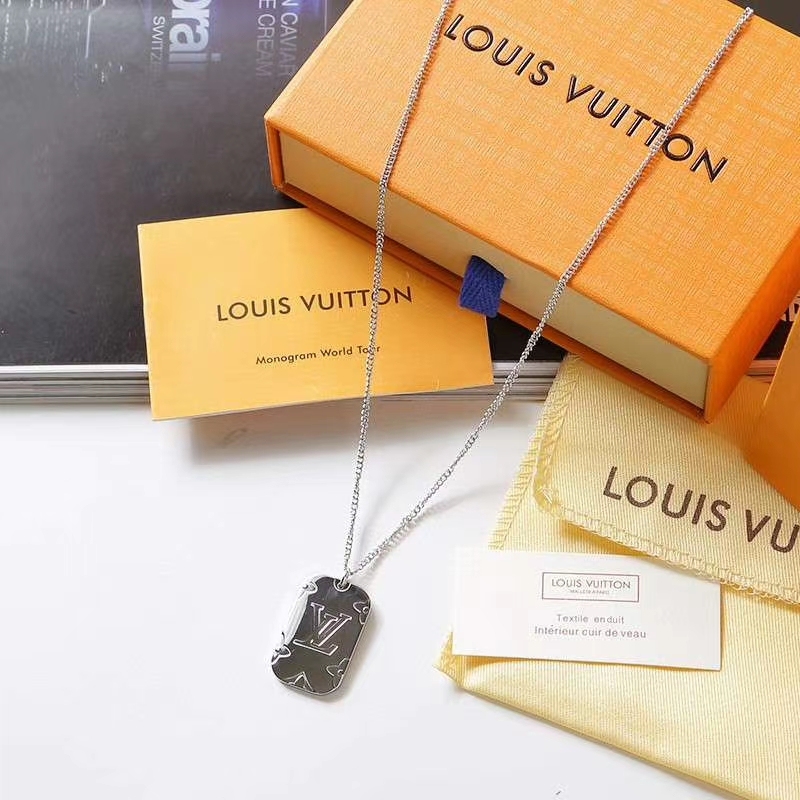 Louis Vuitton（ルイヴィトン）MONOGRAM ネックレス M62484