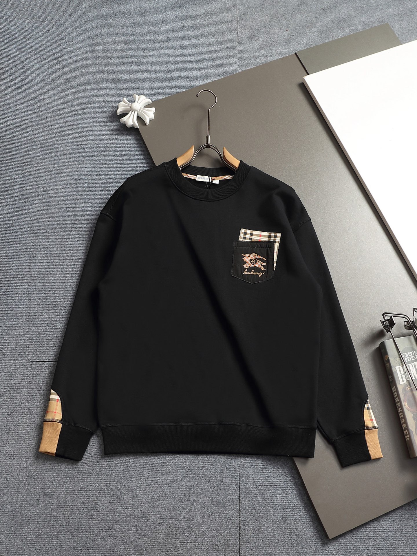 【BURBERRY】長袖 T シャツ