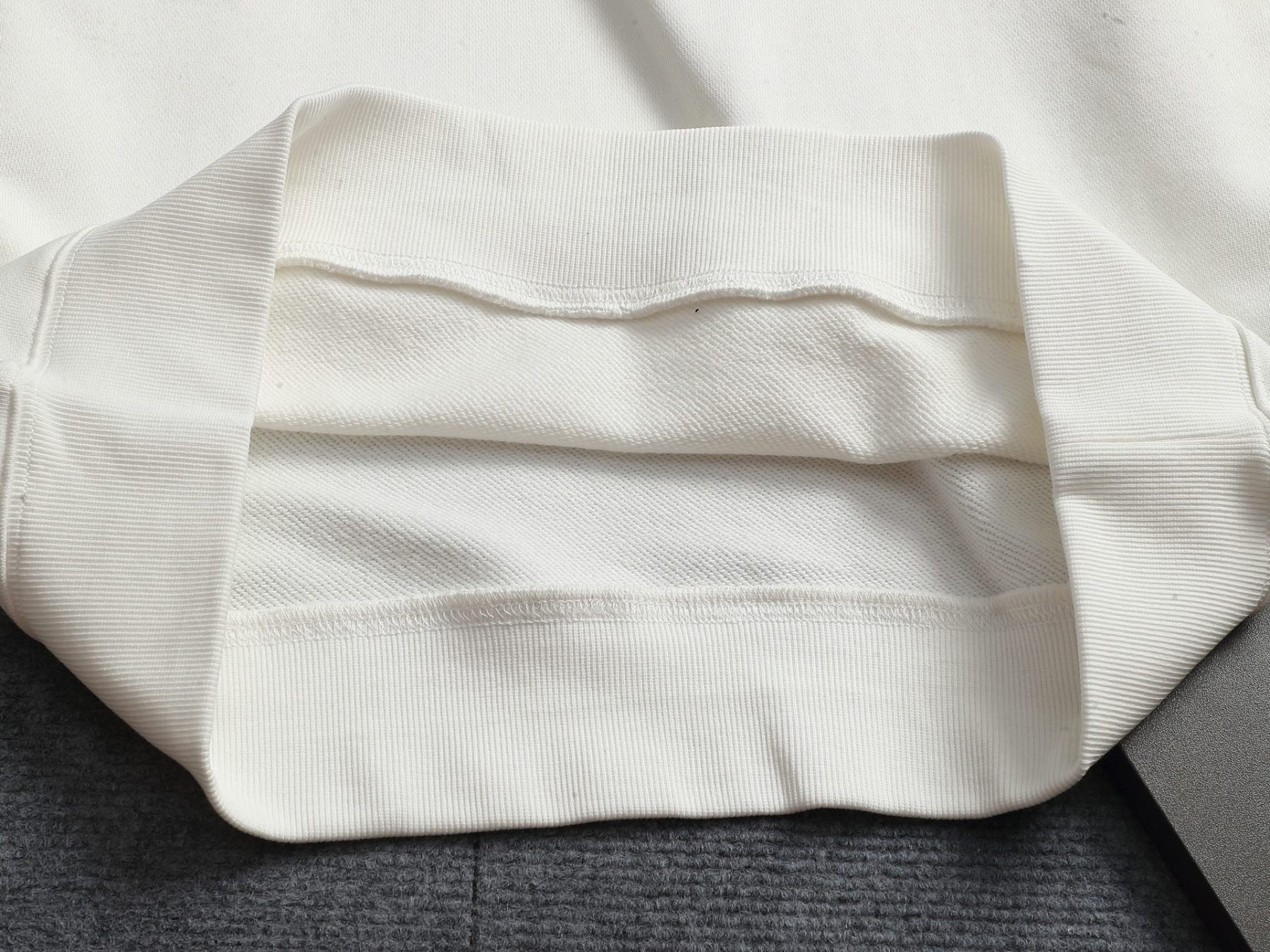 【DIOR】刺繍長袖 T シャツ