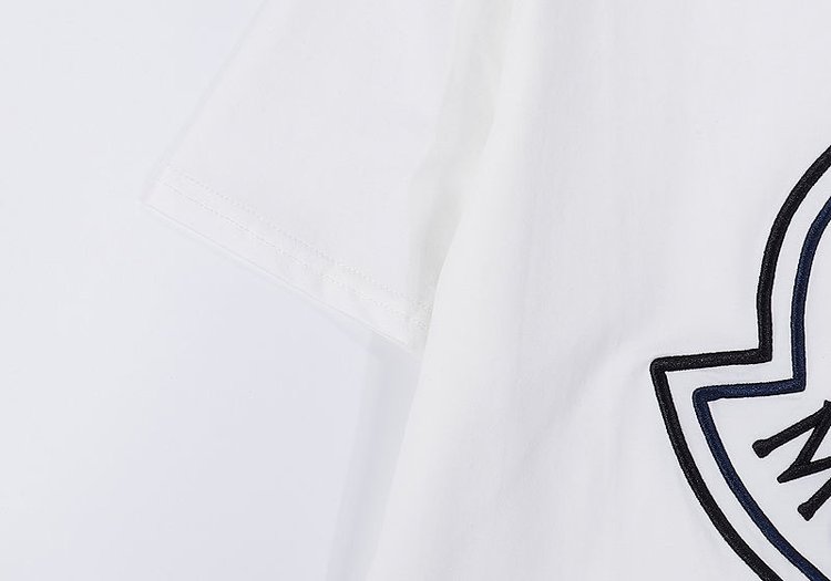 【Moncler 】男女兼用、ご好評に付き再入荷！
