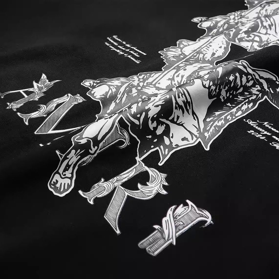 【AMIRI旗艦店】パーカー 男女兼用、ご好評に付き再入荷！