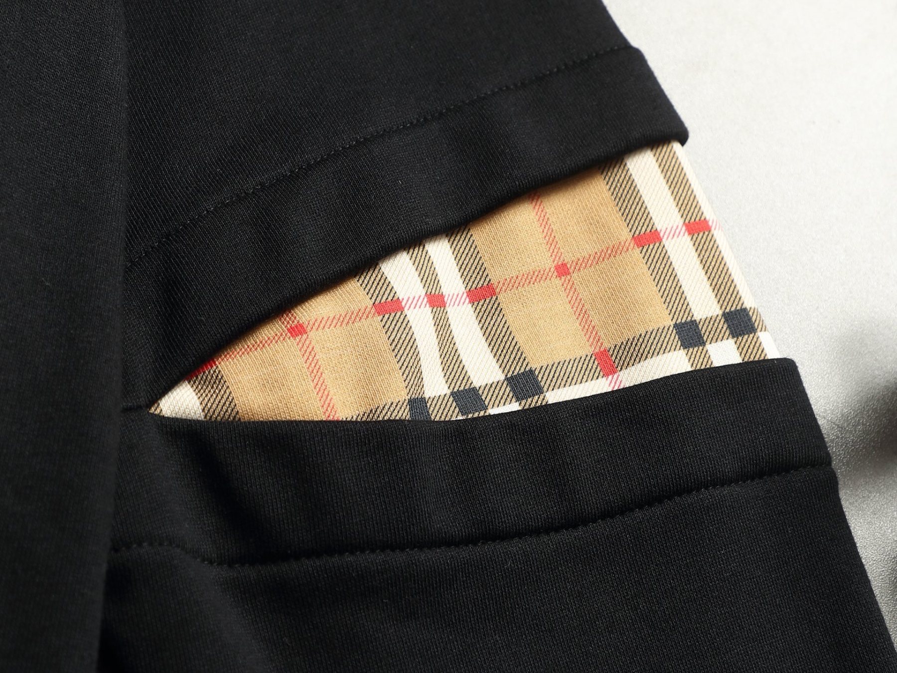 【BURBERRY】長袖 T シャツ