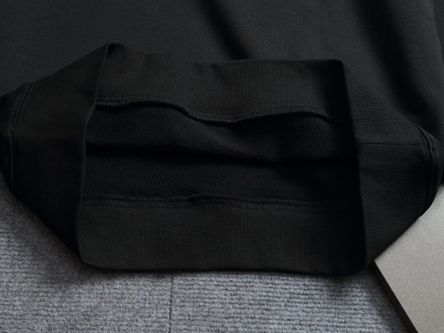 【DIOR】刺繍長袖 T シャツ
