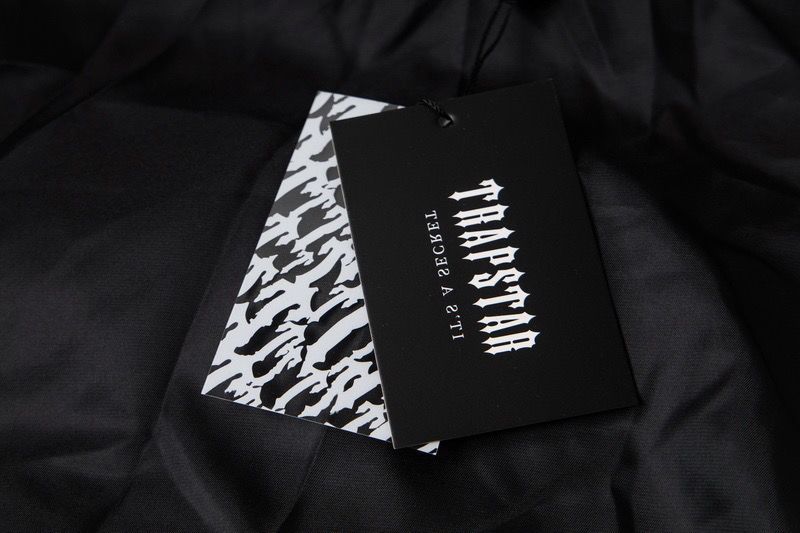 【Trapstar旗艦店】ダウンジャケット 男女兼用 ご好評に付き再入荷！