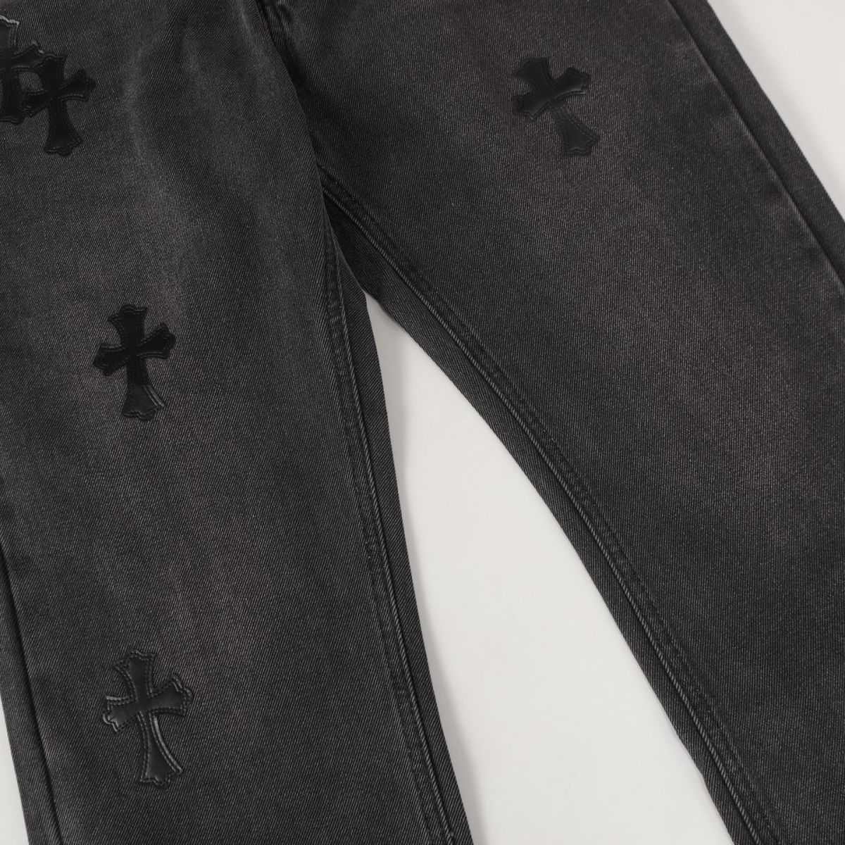 【CHROME HEARTS 公式旗艦店】クロムハーツ ジーパン、ご好評に付き再入荷！
