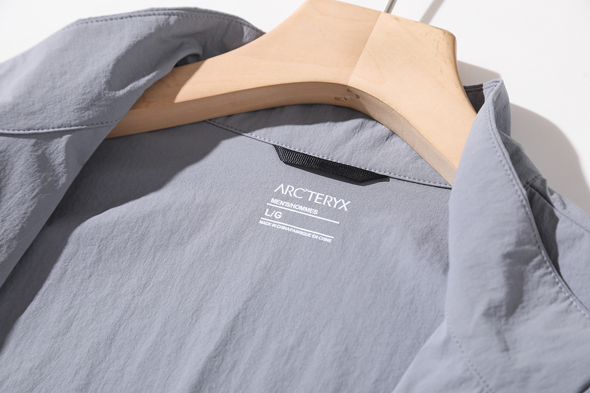 【ARC'TERYX】ジャケット