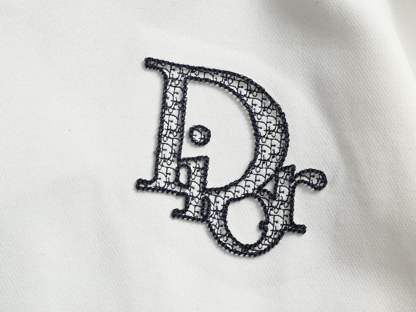 【DIOR】刺繍長袖 T シャツ